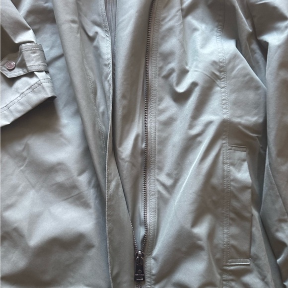 Bernardo plus size women’s 3X midi length raincoat GREEN rain coat hood belt NWT - Picture 2 of 9